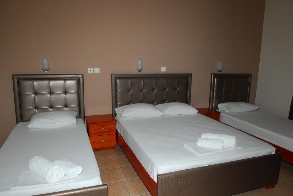 John & Eve Hotel Paralia Katerinis Room photo