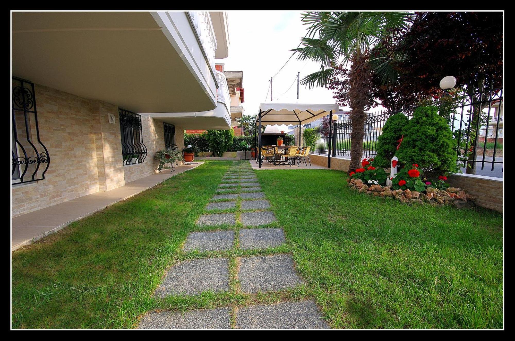 John & Eve Hotel Paralia Katerinis Exterior photo